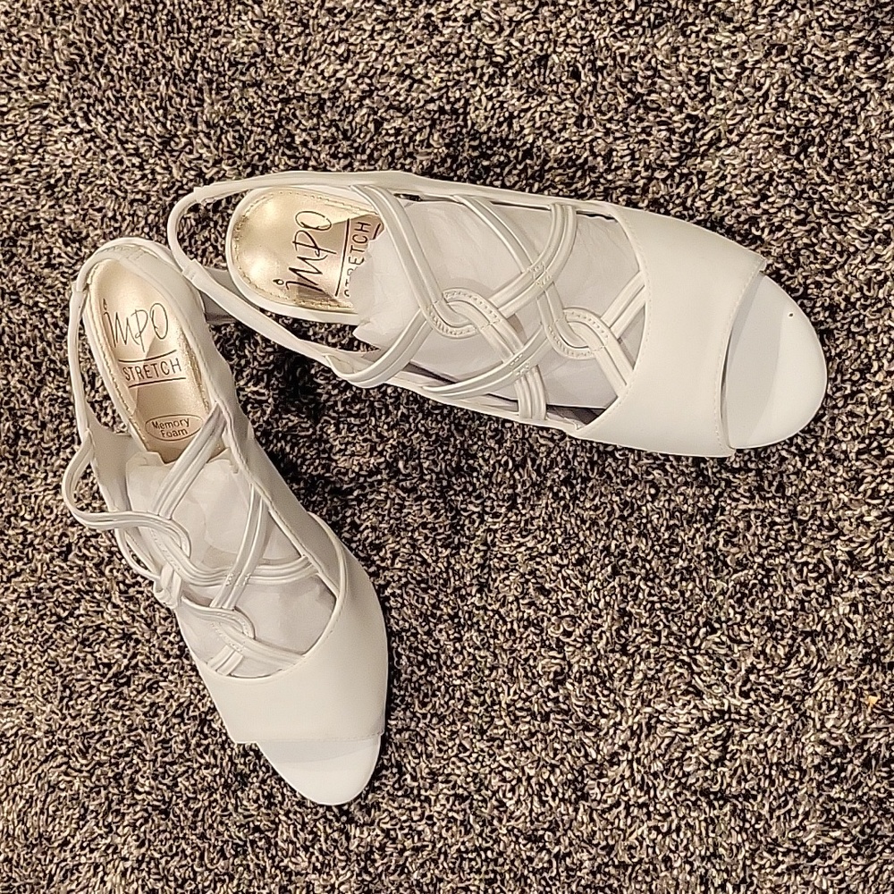 Impo stretch white heels